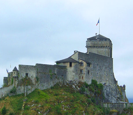 Château fort de Lourdes photo